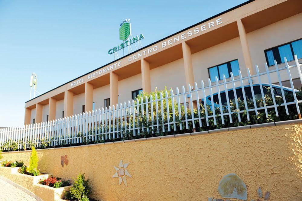 Hotel Cristina Rocca San Giovanni Zewnętrze zdjęcie