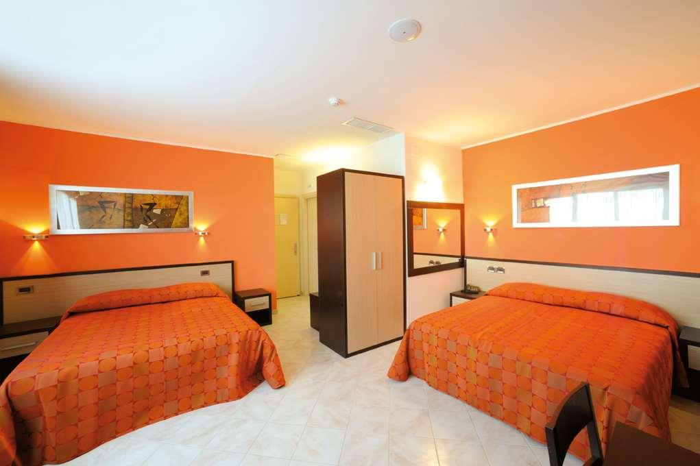 Hotel Cristina Rocca San Giovanni Pokój zdjęcie